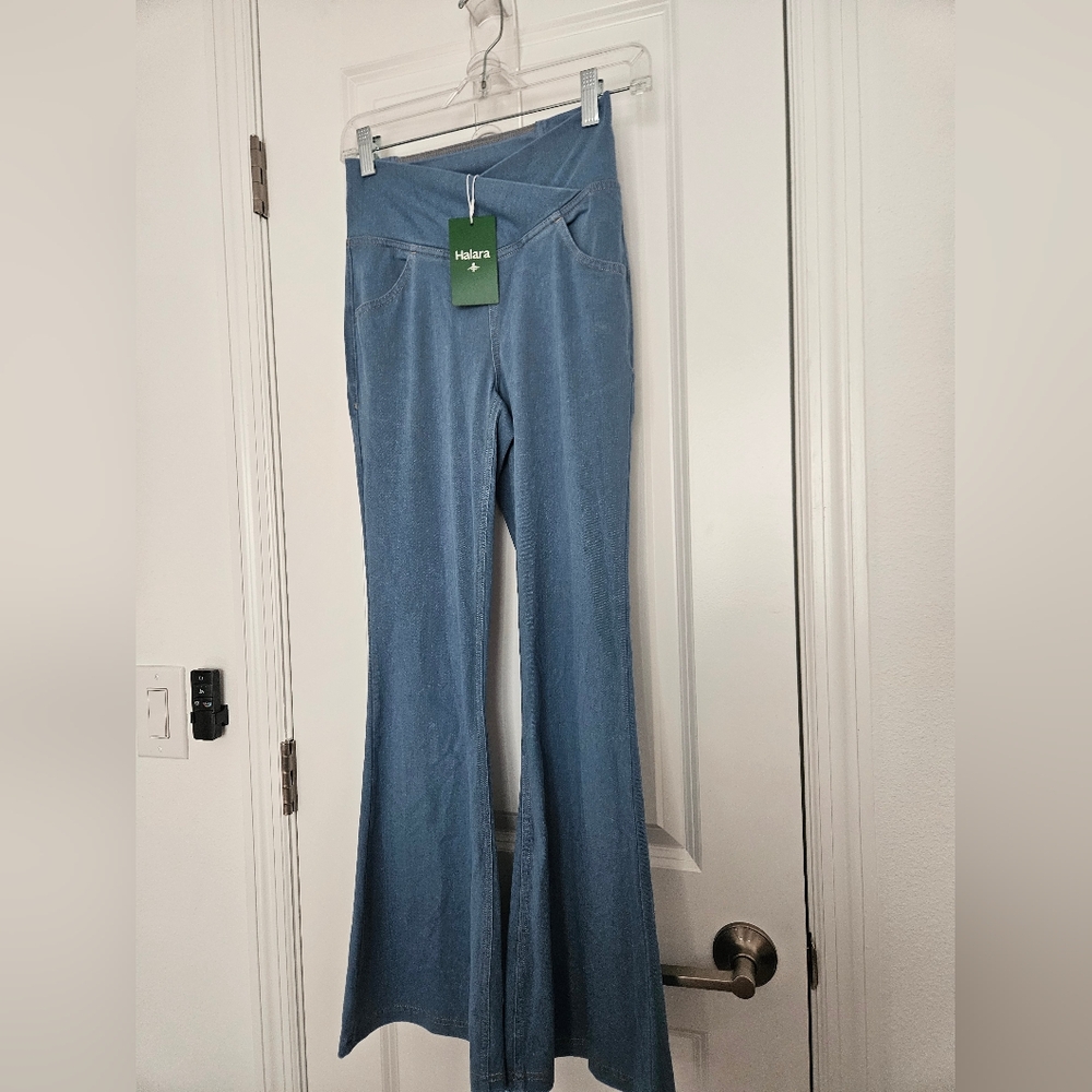 Halara Flex High Waisted Crossover Jeans XS Petite Flare Denim Pockets - Picture 4 of 7